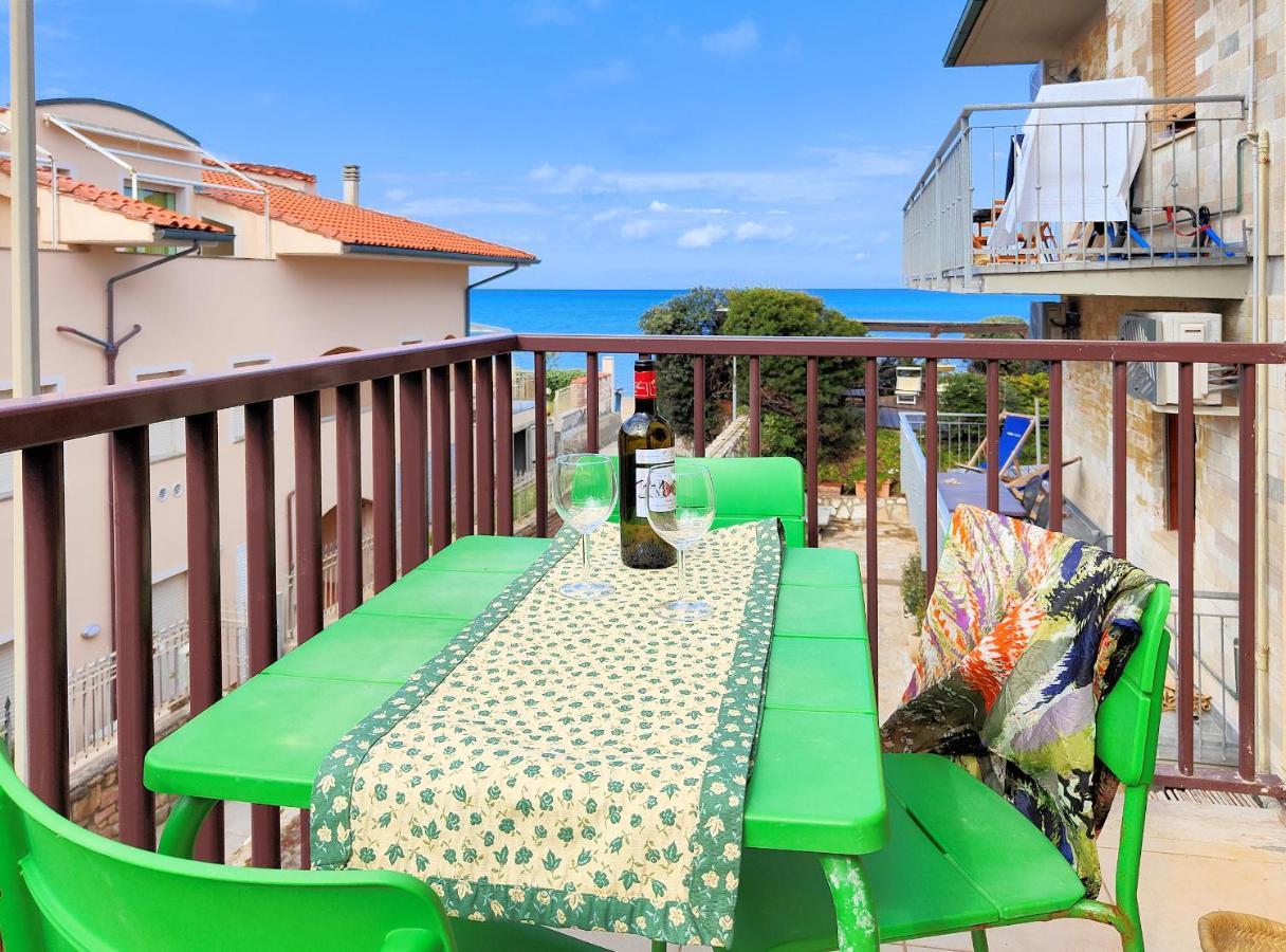 Le Dune Sea View Apartments - Futura Cav San Vincenzo Exterior photo